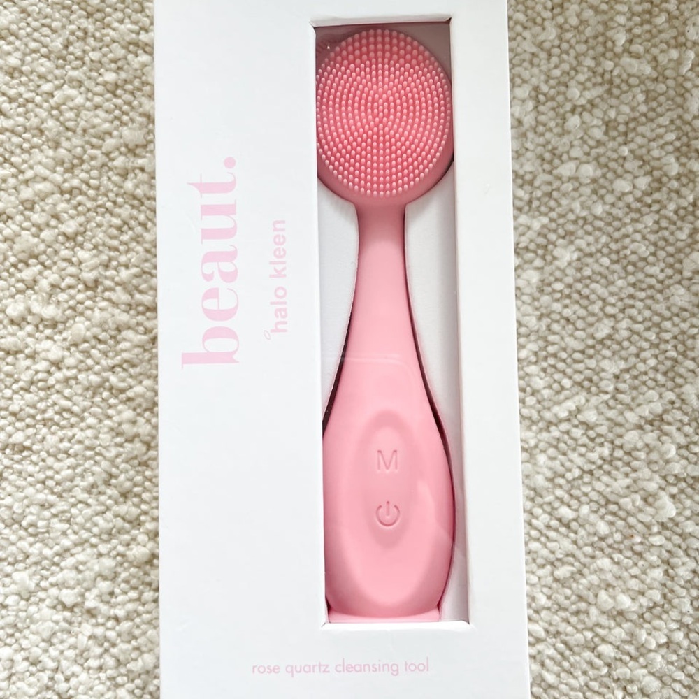 PINK BEAUT. BEAUTYCO. 
HALO KLEEN FACIAL TOOL​